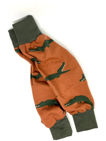 Babyhose gross
