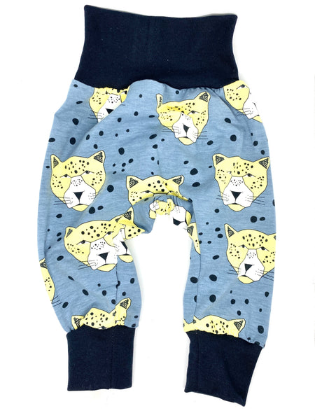 Babyhose gross