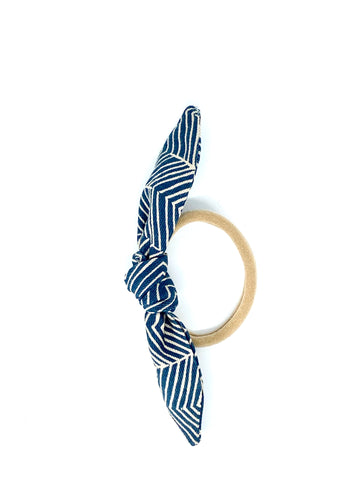 Haargummi mit Schleife