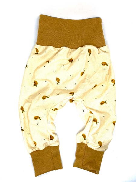 Babyhose gross